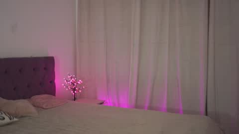 Snapshot of notamericanpie23 chatting on 24, 2, 2025 Tina online show from 24, 2, 2025