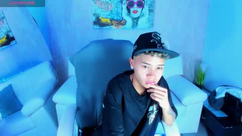 Snapshot of nova_sex1 chatting on 30, 10, 2025 nova online show from 30, 10, 2025