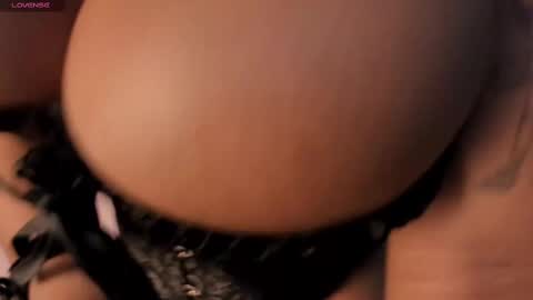 Snapshot of nova_swan chatting on 17, 2, 2025 NOVA online show from 17, 2, 2025