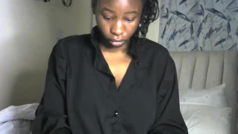 Snapshot of novaah chatting on 2, 11, 2025 novaah online show from 2, 11, 2025