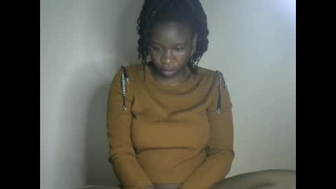 Snapshot of novaah chatting on 9, 11, 2025 novaah online show from 9, 11, 2025