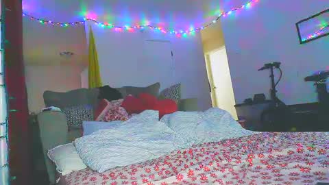 Snapshot of novaandducky chatting on 10, 9, 2025 NovaAndDucky online show from 10, 9, 2025