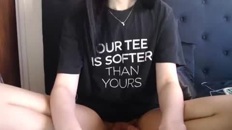 Olivia online show from 12, 11, 2025