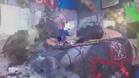 Snapshot of nuckl3deep chatting on 17, 12, 2025 nuckl3deep online show from 17, 12, 2025