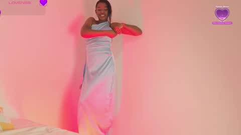 Snapshot of nude2557940 chatting on 14, 9, 2025 Channel Cox online show from 14, 9, 2025