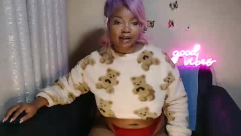 Snapshot of nudeberries515 chatting on 26, 11, 2025 nudeberries515 online show from 26, 11, 2025