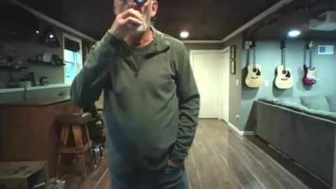 Snapshot of nudistguy194549 chatting on 26, 10, 2025 Nudistguy online show from 26, 10, 2025