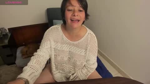 nuit_rose online show from 4, 2, 2025