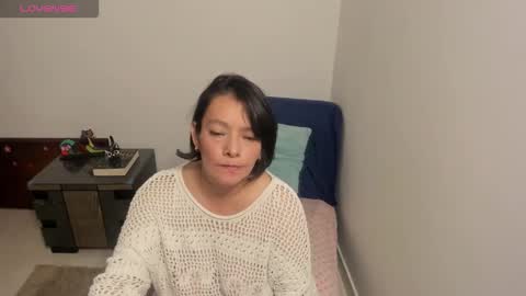 nuit_rose online show from 8, 10, 2025