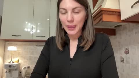 Ema online show from 8, 9, 2025