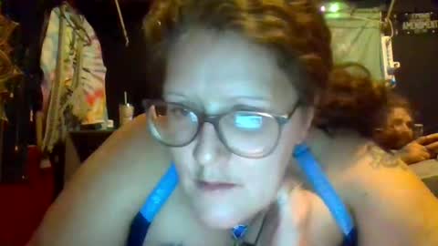 Snapshot of nutthousefunnyfarm chatting on 19, 12, 2025 nutthousefunnyfarm online show from 19, 12, 2025