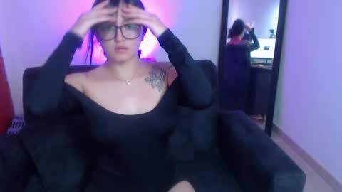 NyahMackenzie online show from 21, 11, 2025