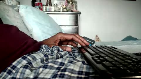 Snapshot of nyakuti chatting on 13, 11, 2025 KN online show from 13, 11, 2025