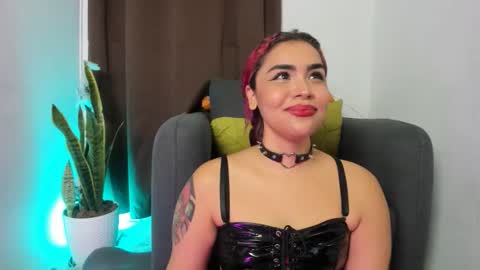 Nia online show from 6, 10, 2025