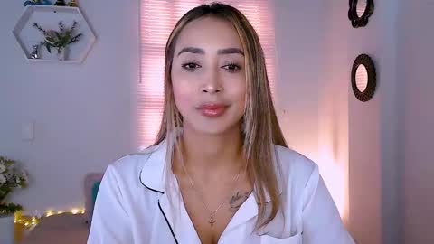 Nycole online show from 12, 3, 2025