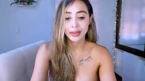 Nycole online show from 5, 10, 2025