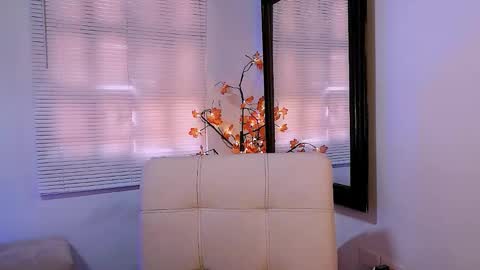 Nycole online show from 20, 11, 2025