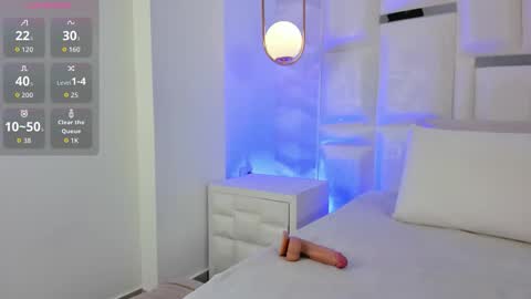 Snapshot of nyla_azura chatting on 5, 12, 2025 Nyla online show from 5, 12, 2025