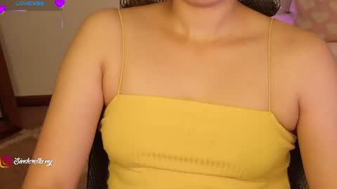 Snapshot of nylaahhh chatting on 24, 6, 2026 Nylaah online show from 24, 6, 2026