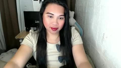 Snapshot of nylecummer chatting on 25, 12, 2024 nylecummer online show from 25, 12, 2024