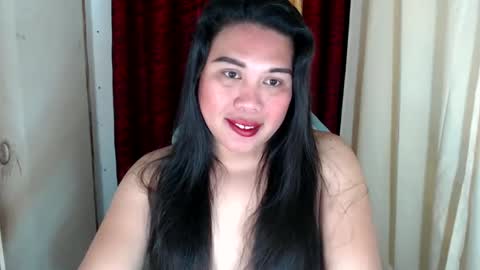 Snapshot of nylecummer chatting on 5, 1, 2025 nylecummer online show from 5, 1, 2025