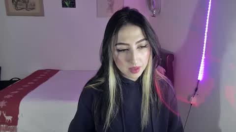 Snapshot of nymph_frida chatting on 5, 12, 2024 Frida online show from 5, 12, 2024