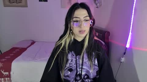 Snapshot of nymph_frida chatting on 10, 12, 2024 Frida online show from 10, 12, 2024