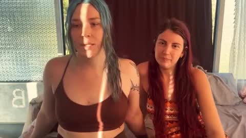 Creamy Grapefruit online show from 3, 10, 2025