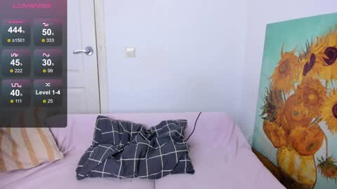 Snapshot of nymphobabee chatting on 7, 2, 2025 crystal 3 online show from 7, 2, 2025
