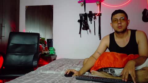 Snapshot of nymphobuddies chatting on 26, 1, 2025 David and Steven Independents online show from 26, 1, 2025