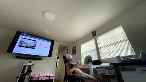 Snapshot of nymphomaticbaby chatting on 12, 11, 2025 nymphomaticbaby online show from 12, 11, 2025