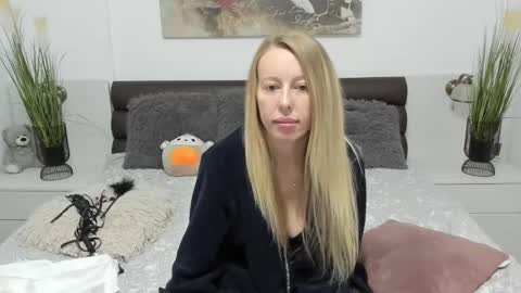 Snapshot of nyokoanya11 chatting on 13, 11, 2025 NyokoAnya online show from 13, 11, 2025