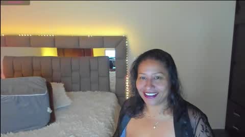 nyomi browm online show from 24, 9, 2025