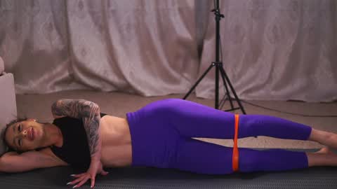 nyrobinova online show from 29, 1, 2025