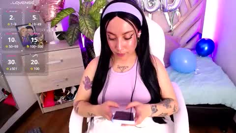 Snapshot of nyx_andria chatting on 12, 10, 2025 Alex . online show from 12, 10, 2025