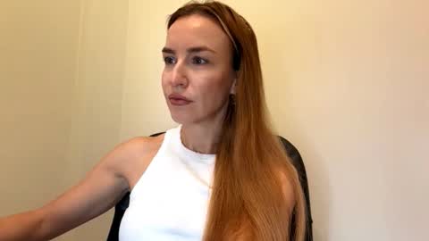 Snapshot of nyxelia_ chatting on 20, 10, 2025 Anastasia online show from 20, 10, 2025