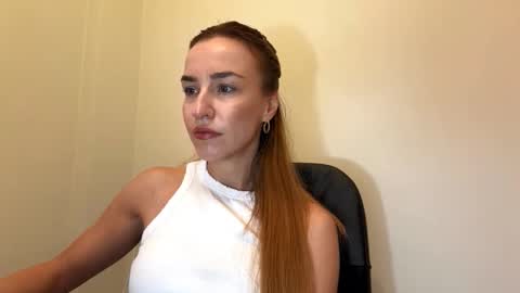 Snapshot of nyxelia_ chatting on 12, 11, 2025 Anastasia online show from 12, 11, 2025
