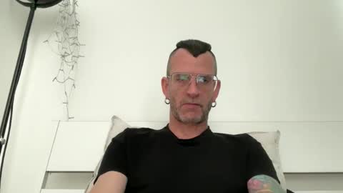 Jonathan Deep online show from 11, 6, 2026