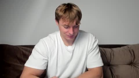 Snapshot of o_r_b_i_t chatting on 27, 2, 2025 o_r_b_i_t online show from 27, 2, 2025