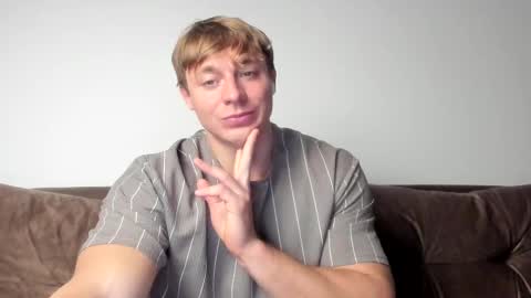 Snapshot of o_r_b_i_t chatting on 4, 3, 2025 o_r_b_i_t online show from 4, 3, 2025