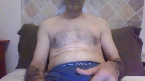 Snapshot of obedienteparatii chatting on 20, 9, 2025 sumiso cam online show from 20, 9, 2025