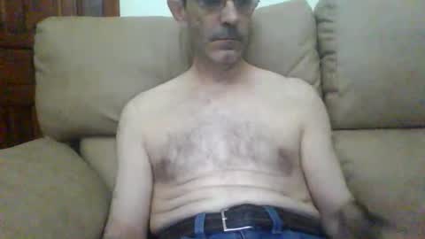 Snapshot of obedienteparatii chatting on 21, 9, 2025 sumiso cam online show from 21, 9, 2025