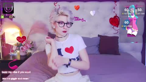 Snapshot of obedientt_ chatting on 10, 2, 2025 Moonlight online show from 10, 2, 2025