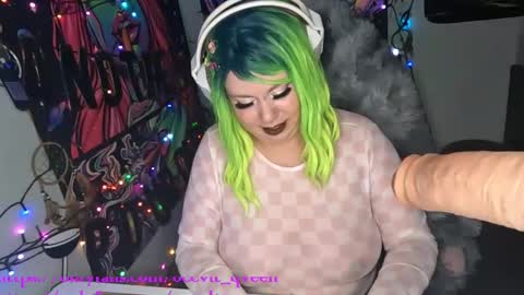 Snapshot of occvlt_qveen chatting on 4, 1, 2025 occvlt qveen online show from 4, 1, 2025