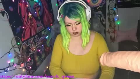 Snapshot of occvlt_qveen chatting on 2, 3, 2025 occvlt qveen online show from 2, 3, 2025