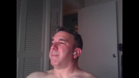 Snapshot of oceanmanx chatting on 5, 12, 2024 Ocean online show from 5, 12, 2024