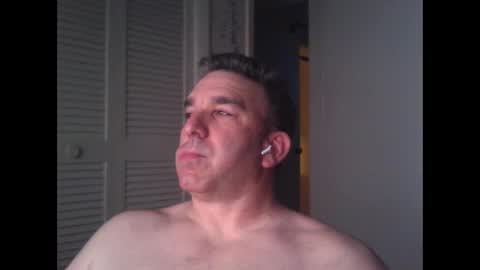 Snapshot of oceanmanx chatting on 2, 3, 2025 Ocean online show from 2, 3, 2025