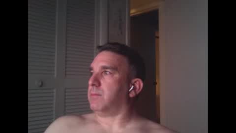 Snapshot of oceanmanx chatting on 27, 10, 2025 Ocean online show from 27, 10, 2025