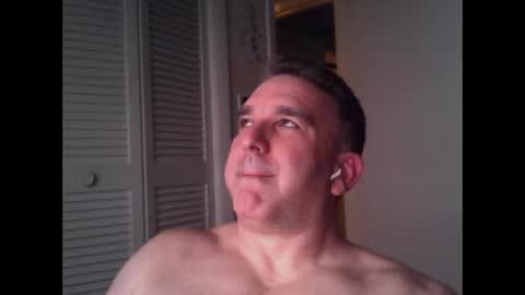 Snapshot of oceanmanx chatting on 13, 11, 2025 Ocean online show from 13, 11, 2025