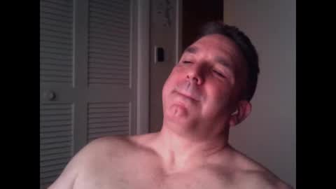 Snapshot of oceanmanx chatting on 21, 11, 2025 Ocean online show from 21, 11, 2025